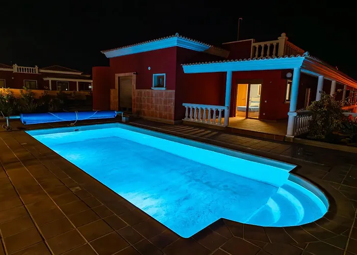 Villa Oceana - Cliffside Retreat