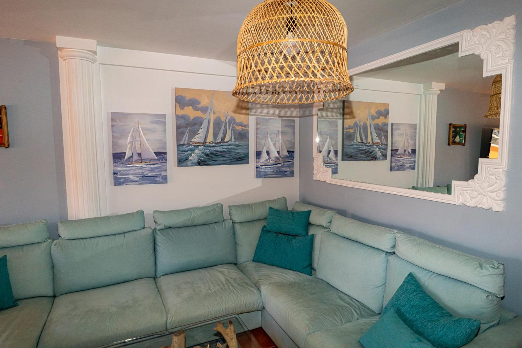 Villa Oceana - Cliffside Retreat